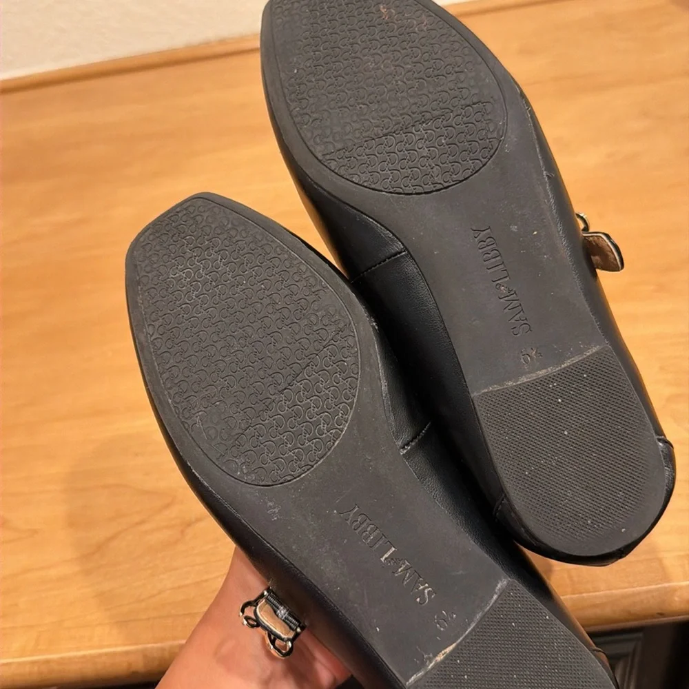 Used comfy dress shoes girls 6.5